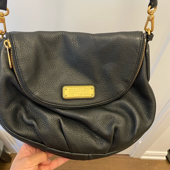 Marc Jacobs Handbag - Picture 2 of 3